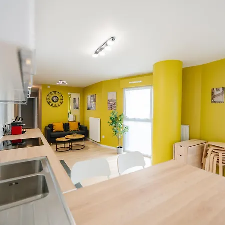 Confort Absolu A ,superbe Renove 7 Avec Salles De Bain Privatives