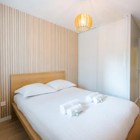 Confort Absolu A ,superbe Renove 7 Avec Salles De Bain Privatives * Paris