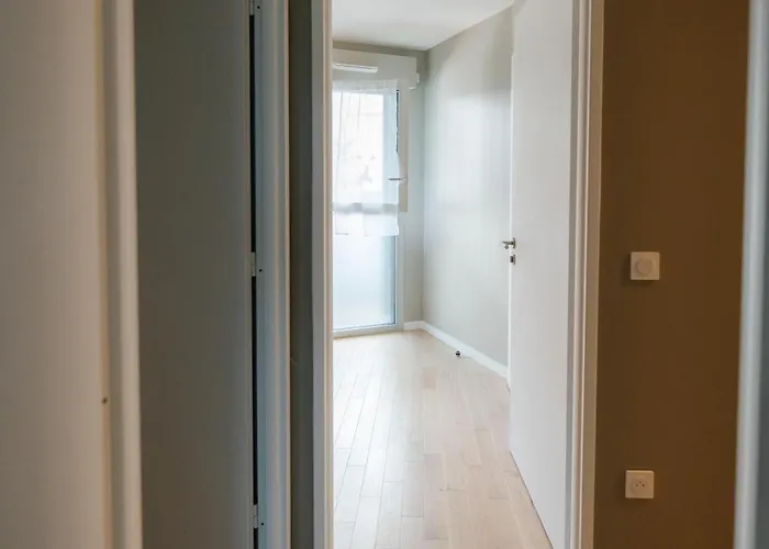 Confort Absolu A ,superbe Renove 7 Avec Salles De Bain Privatives