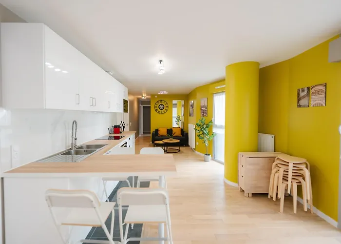 Confort Absolu A ,superbe Renove 7 Avec Salles De Bain Privatives